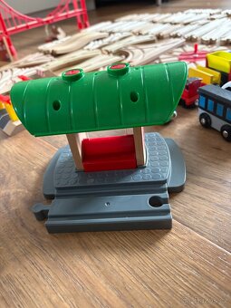 Dřevěná vláčkodráha a příslušenství - 9