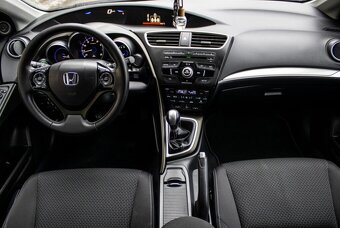 Honda Civic Tourer 1.8 i-VTEC Comfort - 9