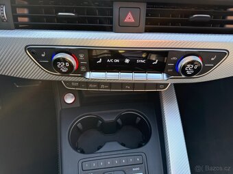 Audi RS4 2018 2.9TFSI 331kw 26.000Km Tažné Nebourané - 9