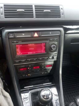 Audi A4 2.0 125kw AVANT (Black Cherry) TOP STAV. - 9