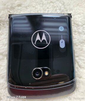 Motorola razr 2020 5g - 9