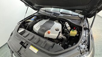 AUDI Q7 Sline 3.0TDi DPH - 9