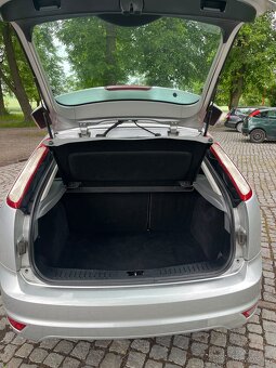 Ford focus 1.6 85kw 2008 - 9