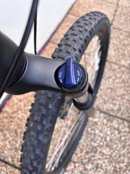Prodám horské kolo Specialized Pitch (2019), velikost S - 9