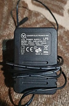 KEYBORD YAMAHA PSR-210,PLNE FUNKCNI,S ORIG.ZDROJEM - 9