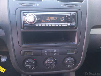 Volkswagen Golf, 1.6i Jen 116.000 Km Serviska - 9