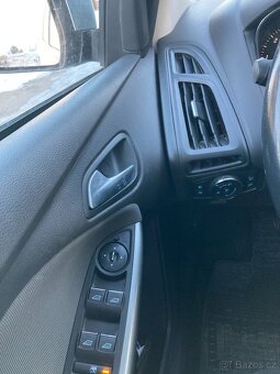 Ford Focus kombi - 9