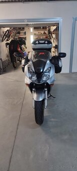 Honda vfr - 9