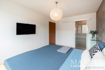 Prodej, byt 5+kk, 110m2, Praha 8, Karlín, Molákova - 9