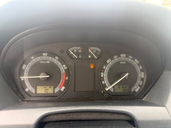Škoda Fabia 1.4 16v 74 kw Nová STK 81.ooo km - 9