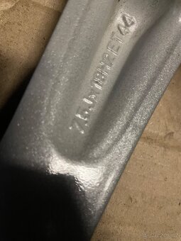 Original alu Mercedes C W205 r18 + 225/45/18 95% - 9