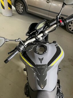 Yamaha MT-09 - 9