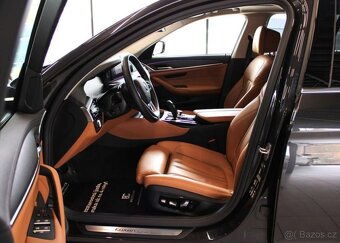 BMW Řada 5 530d Touring xDrive Luxury Lin nafta automat - 9