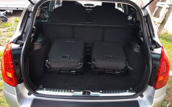 Peugeot 308 SW 1,6i 88kW   7-místný - 9