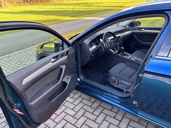 VW Passat Variant 2.0 TDI 110kW DSG - 9