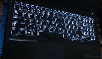 Dell 5580/15,6“/I5 7300U/SSD NVMe 256GB/RAM16GB/NOVÁ BAT. - 9