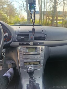 Toyota Avensis - 9