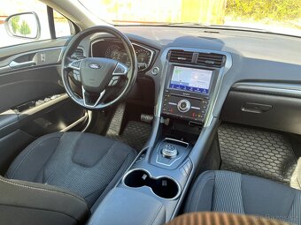 Mondeo 2,0 190k,4x4,AUT,2019,1.MAJ,DPH,TOP stav - 9
