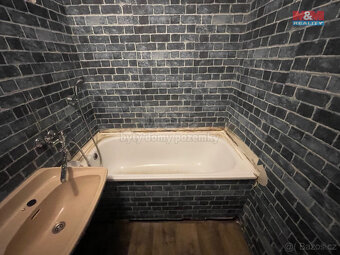 Prodej bytu 2+1, 60 m², Kopřivnice, ul. Kadláčkova - 9