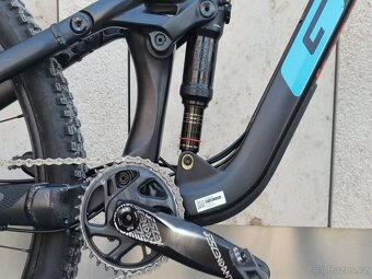 GT Sensor 29 Carbon Elite roku 2019 - 9