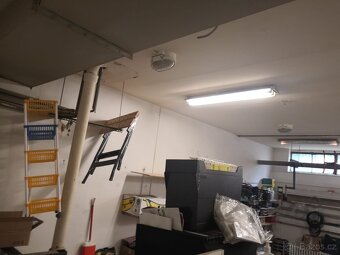 🏭 PRONÁJEM SKLADU / DÍLNY – 2× 45 m², PRAHA 4 (KUNRATICE / - 9