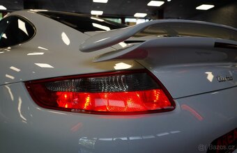 Porsche 911 Turbo (997) Coupé z roku 2007 - 9