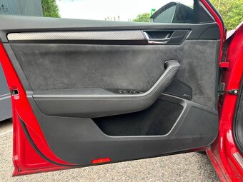 Skoda Superb 2022 2.0 - 9