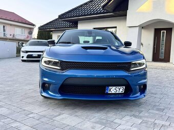 Dodge Charger V8 (2022) – velmi dobrý stav - 9