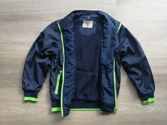 TRI BUNDY VE VELIKOSTI CCA  128 - 134 - 9