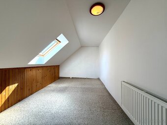 Prodej rodinného domu 75 m², pozemek 608 m² - 9