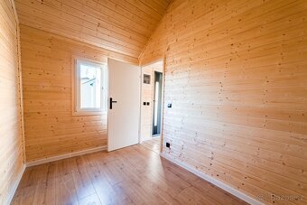 MOBILNÍ DŮM V ROZMĚRU 7x3,5 + 1m Terasa - Tiny House - 9