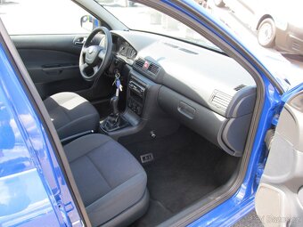 Škoda Octavia 1.6 i KOMBI ČR 1.maj - 9