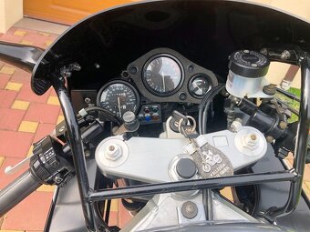 Honda CBR 900 RR Fireblade, SC28, SC33 - 9