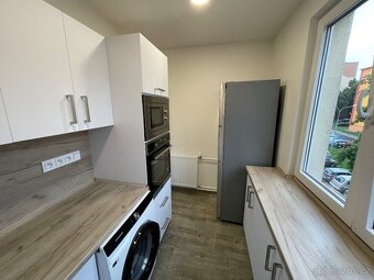 Prodávám byt v OV 2+1 po kompletní rekonstrukci. - 9