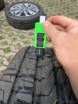 alu kola Nissan 215/55 R18. rozteč 5x114.3, ET40 - 9
