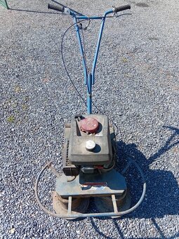 Prodám bubnovou sekačku Vari - 9