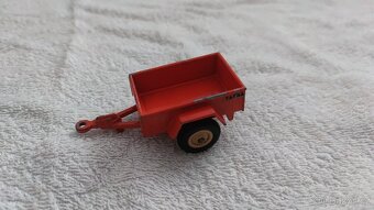 Stará retro autíčka, doplňky - 9