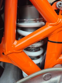 KTM 690 SMC R 2012 - 9