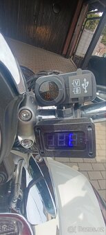 Suzuki Intruder M800 - 9