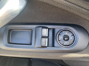 Ford Galaxy 2.0 TDCi , 85 kW nafta, 2010 - 9