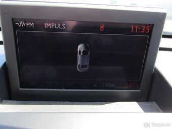 Peugeot 5008 2.0HDi , 120 kW nafta, 2011 - 9