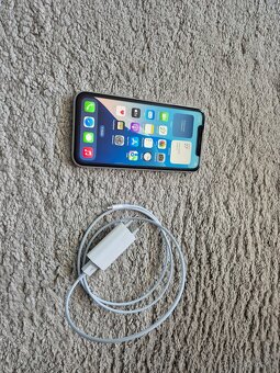 iPhone 11 64gb baterie 95% - 9