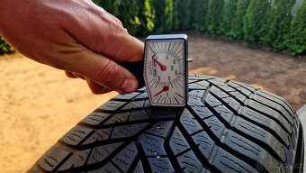 Zimní pneu Yokohama 225/65r17 - 9