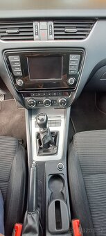 Škoda Octavia 1.4 TSI 103kW 1.MAJ ELEGANCE - 9