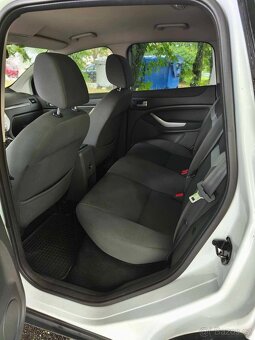 Ford Kuga - 9