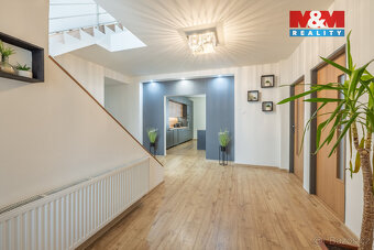 Prodej rodinného domu, 210 m², Vinařice, ul. IV. ulice - 9