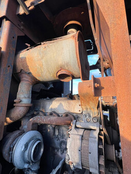 Čelní nakladač CATERPILLAR 930H, ROK 2011 - 9