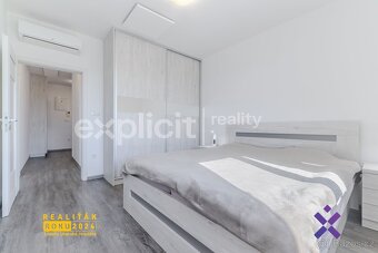 Prodej bytu 2+kk 65 m2 s vlastní zahradou 126 m2 a dvěmi stá - 9