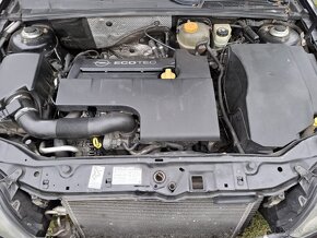 Prodám Opel Vectra c  2.2 GTS, 114kw , automat - 9