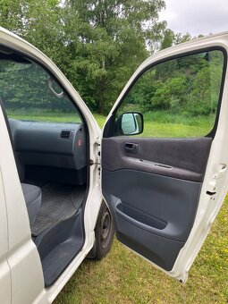 Toyota Hiace - 9